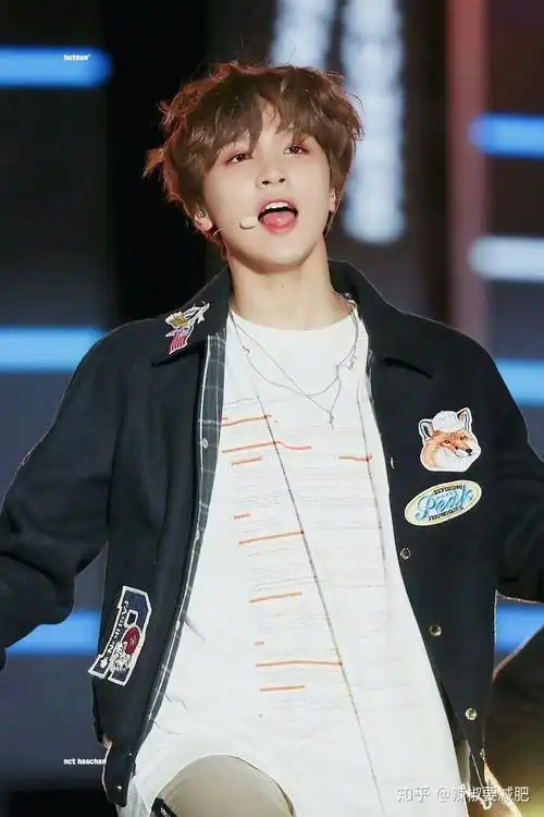 谈一谈00后喜欢的最具正能量的爱豆最好能谈韩娱