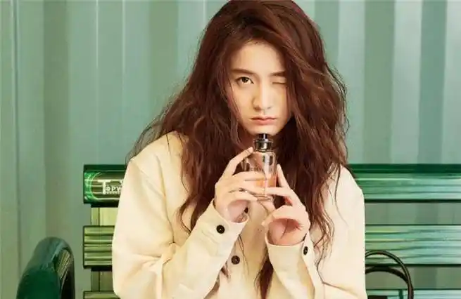 黄子韬女朋友张雪迎是真的吗 黄子韬张雪迎什么关系