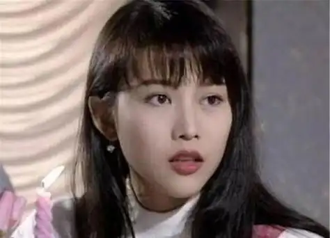 "港姐"蔡少芬,17岁替母还债跟刘銮雄6年,转身嫁张晋收获爱情