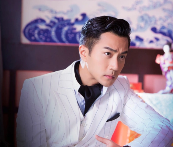 还记得《千金女贼》中刘恺威扮演的白正擎吗?霸道却不失绅士风度