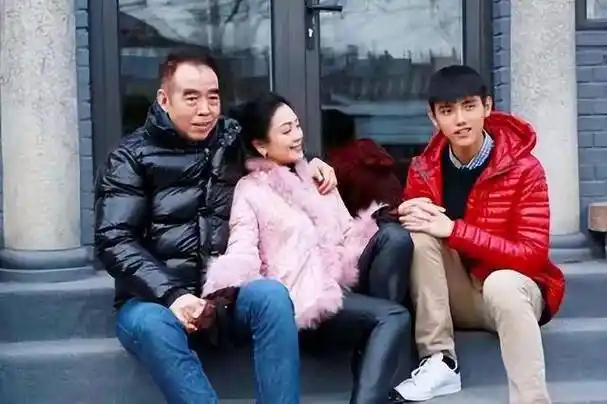 原创倪萍感谢陈凯歌不娶的恩情儿子很孝顺老公是绝世好男人