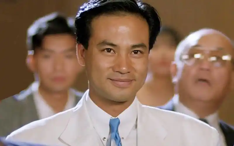 不愧是"任达华"的绝世魅力,仅凭一张帅脸,轻松虏获富婆的芳心