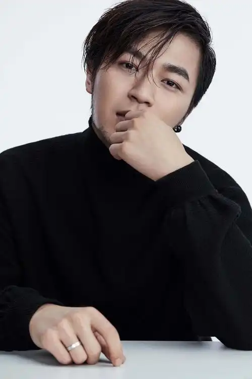 余枫献唱电影《蜻蜓少年》主题曲上线