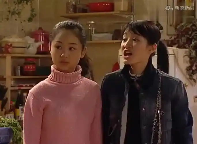 家有儿女爆笑片段:刘星和戴明明打架,全家都拦不住,笑喷了!