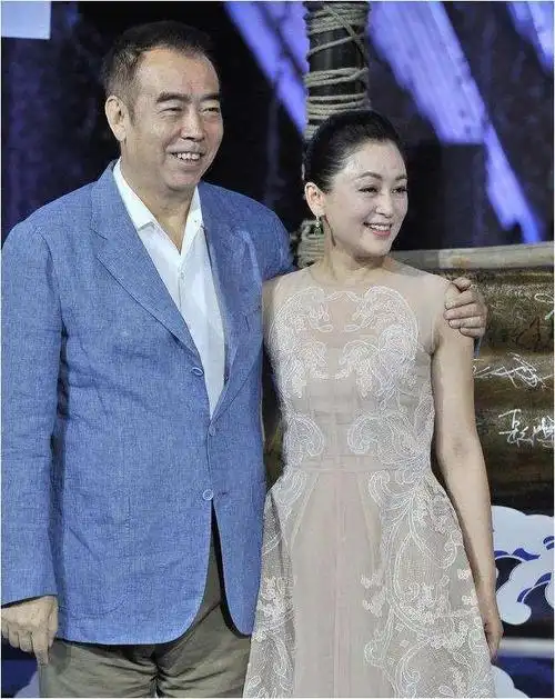 大导演的小娇妻们手段狠辣18岁上位谁才是真正的幕后赢家