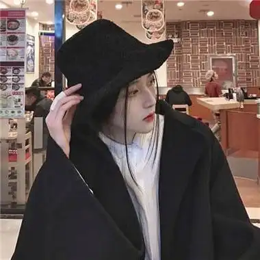 2021超拽霸气女生头像大全香水也盖不住你身上的骚味