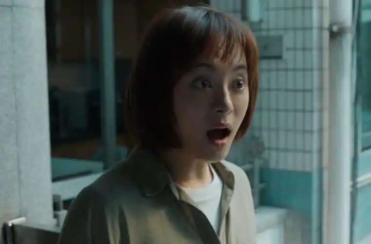 《理想之城》收视率下滑!39岁孙俪演职场小妹遭辣评,被嫌年纪大