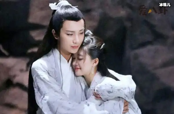 李宏毅赵露思被曝秘密恋爱是真的吗(网友表示不能接受)