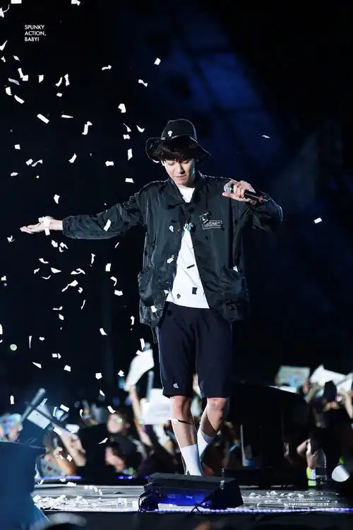 二巡演唱会西安站朴灿烈