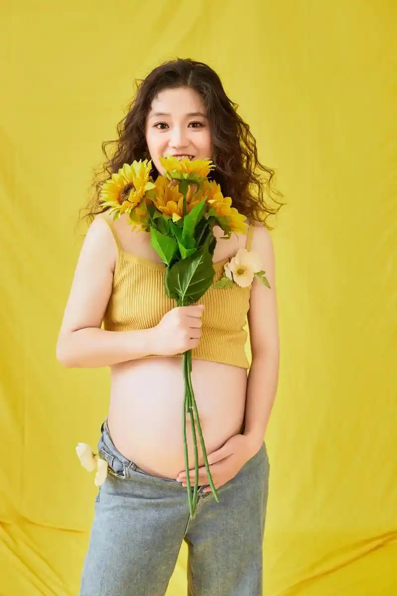 孕妇照的意义不在于几张照片,而是送给十月怀胎的自己一份难忘的 - 抖