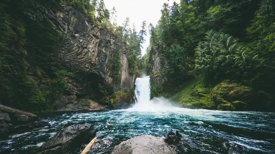 托克蒂瀑布,瀑布,石头,俄勒冈州,美国 3840x2160 uhd 4k 高清壁纸