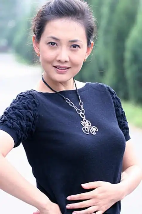 内地60一80年龄女演员(中国大陆著名女演员50岁以上)-天晟网