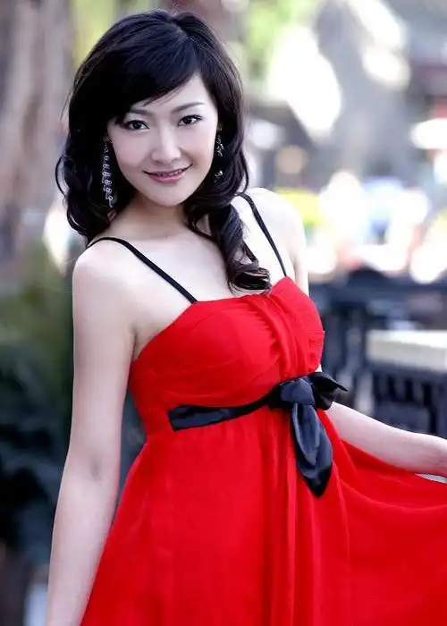 阿斯茹(中国内地女演员)_尚可名片