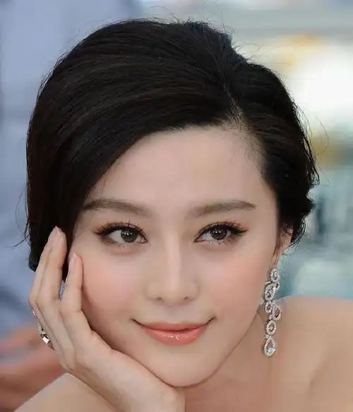 为什么范冰冰被很多人吹捧为神颜?