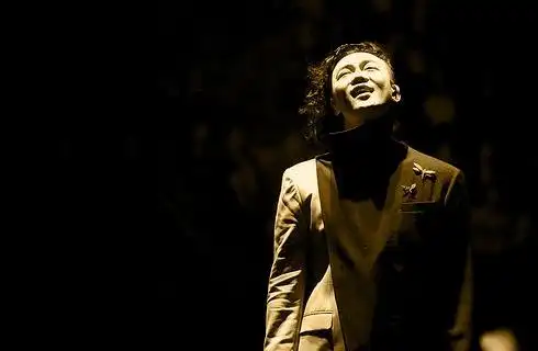 (转) k歌之王-------【陈奕迅大楼--陈医生:请用心听,不要说话】