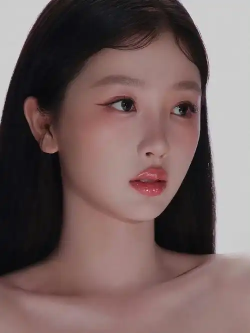 虞书欣胎毛刘海造型