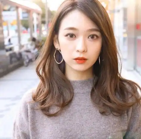 2021中长发烫发发型,超好看的中长发烫发