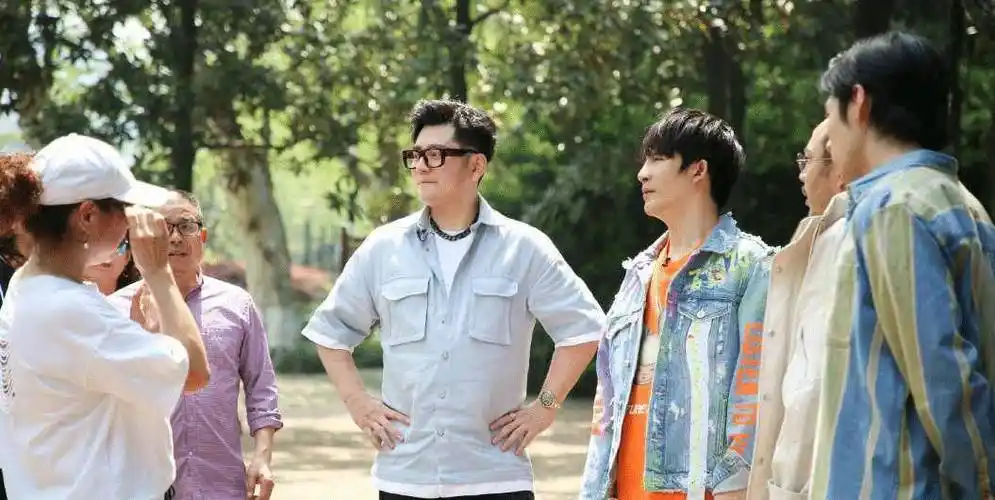 然而最近钱枫的体重和外形引起很多争议,很多人发现他确实胖了很多,他