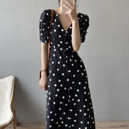 实拍~ 亚麻波点连衣裙女2021夏季新款法式v领泡泡袖收腰显瘦
