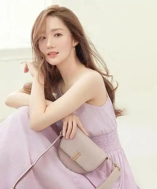 韩国女演员朴敏英|模特_网易订阅