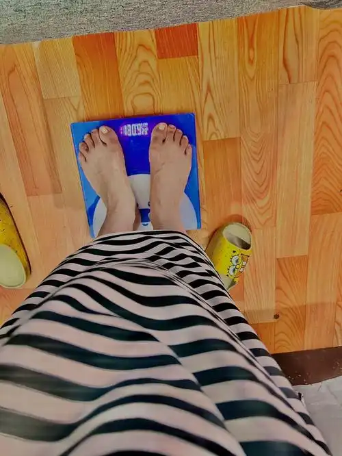 记录减肥体重变化的第九天目标120斤