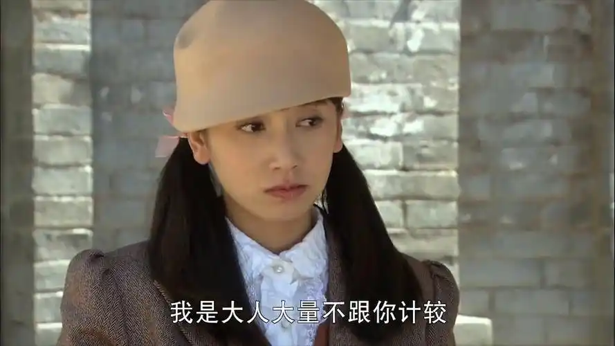 飞哥大英雄丁潇潇被街警找麻烦当街大喊欺负人街警都整懵了