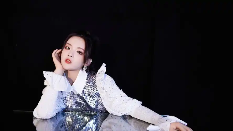 火箭少女101成员高清壁纸来袭,大家喜欢吗?_高清图集_新浪网