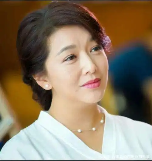 江珊不老岁月悠长,越来越耐看好看的女王,江珊多少人的梦里水乡