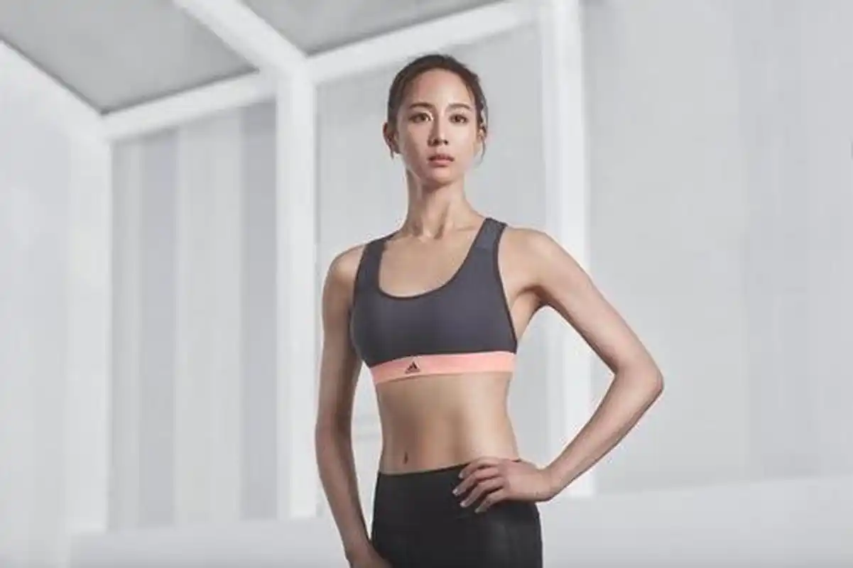 可萝莉可御姐的张钧甯,酷爱运动,她说:"运动不是拿来炫耀的,运动这件