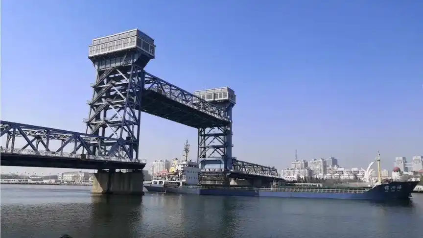 海门大桥,不一样的过船风景～天津滨海新区