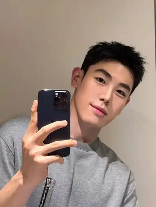 男生发型|开学夏日必备男生发型