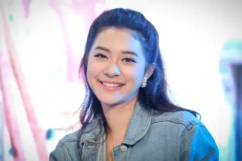 2018年9月22日 10:29   关注  泰星 女头 电影 壁纸 评论 收藏