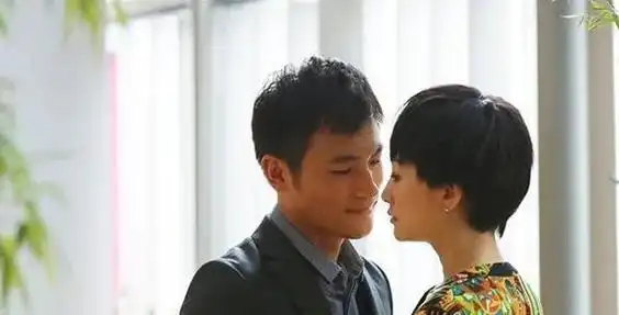 演员耿乐:与孔琳分手后,娶圈外妻子生一子,终获幸福