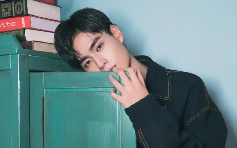 胡一天高清图片,明星,小鲜肉,写真,帅气,演员,帅哥,大陆男明星,胡一天