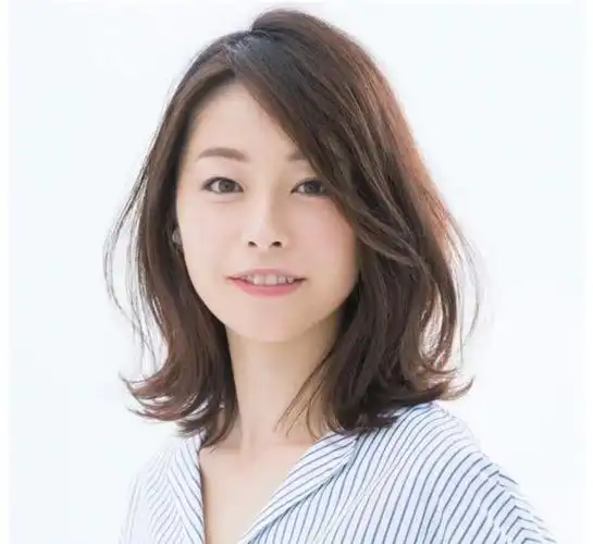 女人年过40后不知道剪什么发型不妨试试这5款气质又减龄