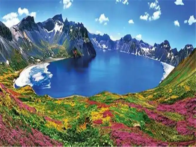 长白山一年四季天池全景美景总汇