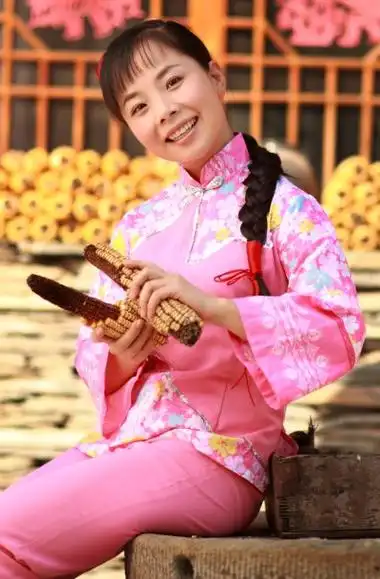 美女歌手--王二妮