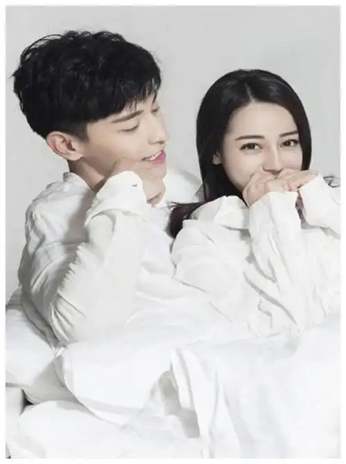 和迪丽热巴拍过"吻戏"的男明星,前3位红到发紫,唯独他被人遗