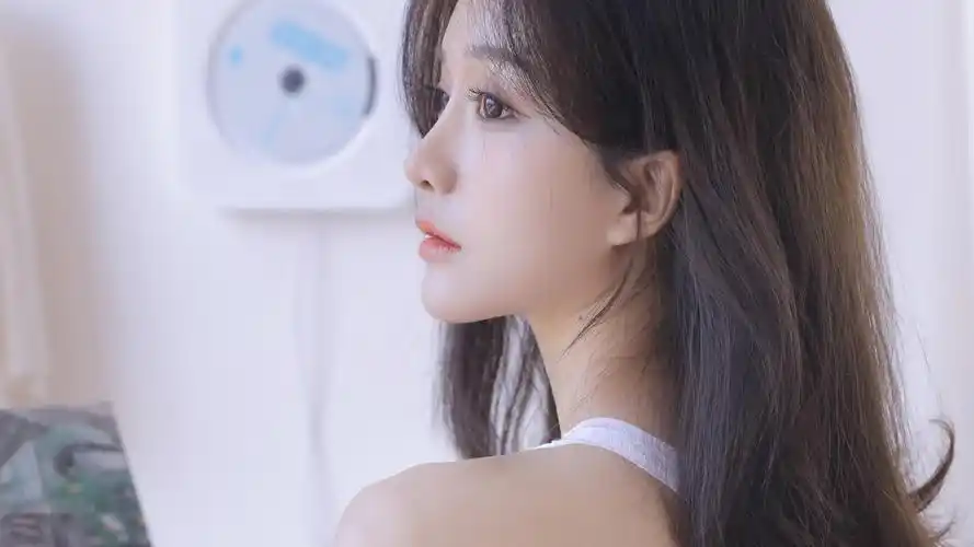 性感美女白嫩私房照