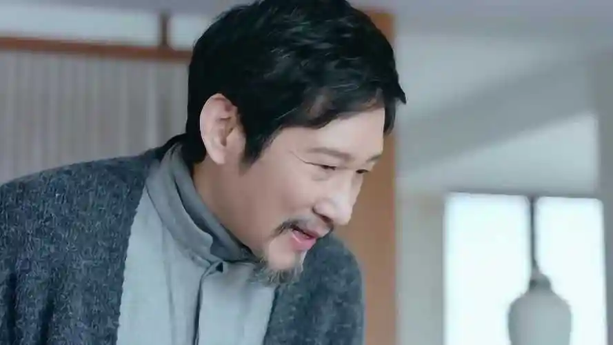 推手:王劲松夫妻感情真好,对疯癫的梅太太不离不弃,令人羡慕_高清1080