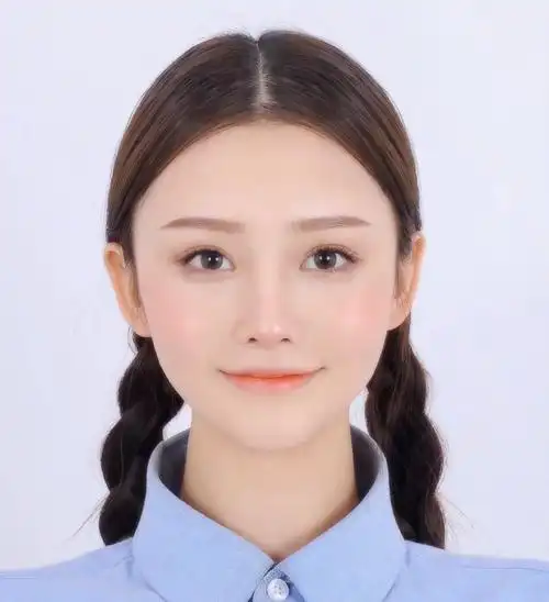 拍证件照技巧 证件照散头发好看还是扎起来-诚智百科网