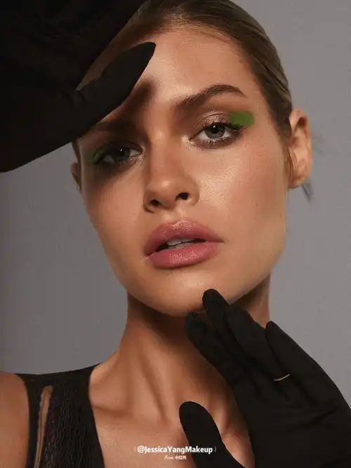 maxedoutforsolsticemagpt1时尚美妆