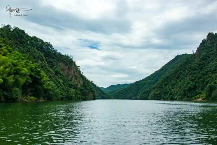 原创五泄风景区的青山绿水在夏日格外招摇,容易让人流连忘返