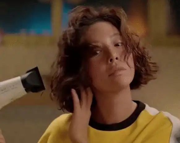 金惠珍鞠躬美女爆炸头gif动图_动态图_表情包下载_soogif