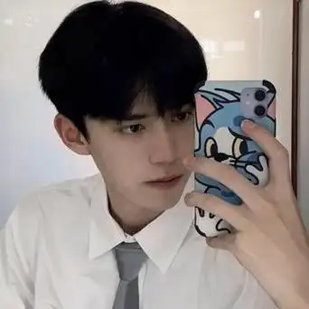 qq帅气干净男生头像