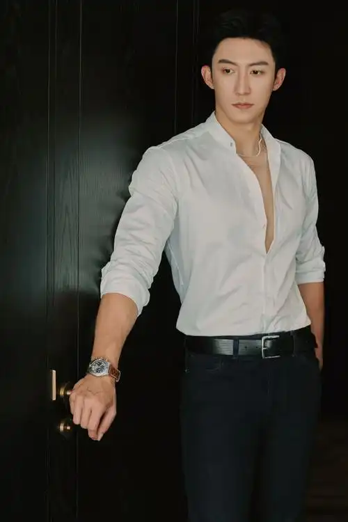 黄景瑜富士山下适配度