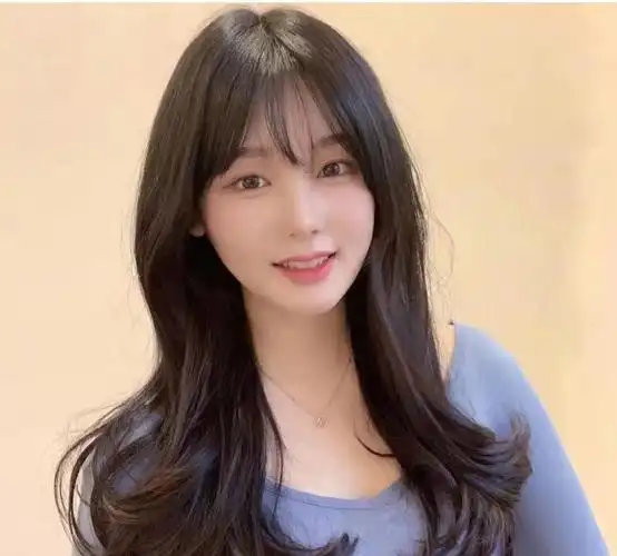 圆脸发型推荐~中长卷发