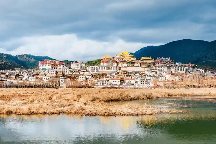 国内令人向往的最美小城