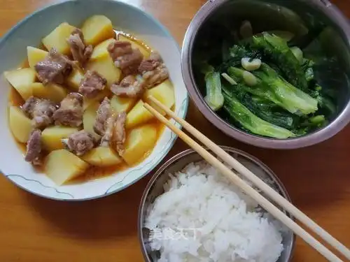 在我看来,一个人的饭菜挺容易做的呢