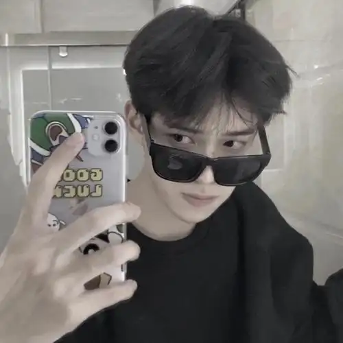 2020最火微信帅气男生头像